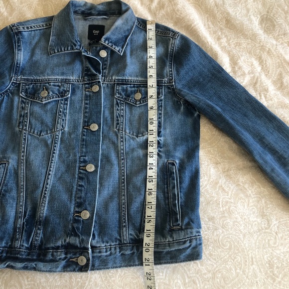 Gap Denim Jean Jacket Classic Cut and Fit - Picture 5 of 5